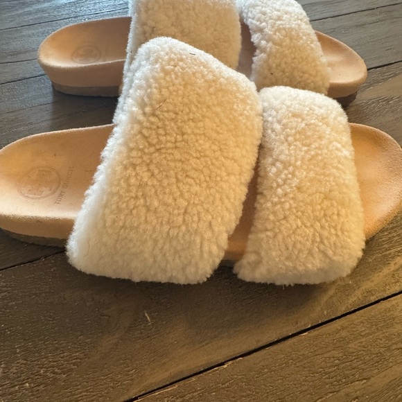 Gently Used Tory Burch Fur slippers Beige sz 9 Sheldon Shearling Two Band Slide - Picture 14 of 14